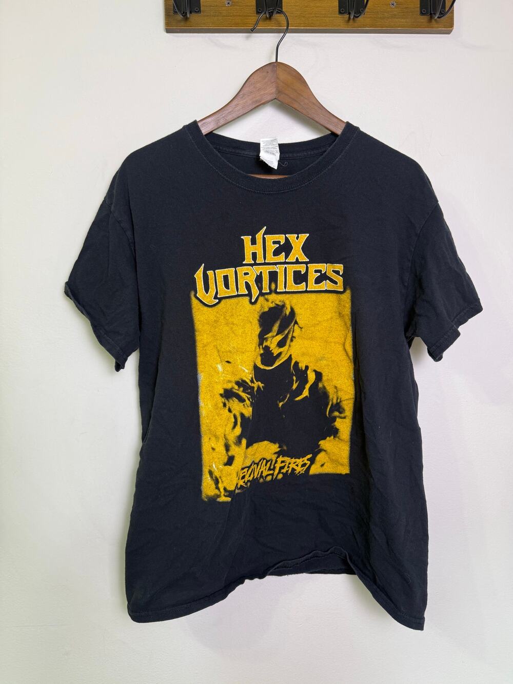 Hex Vortices Revival Fires Graphic Band Tee L Black Distressed